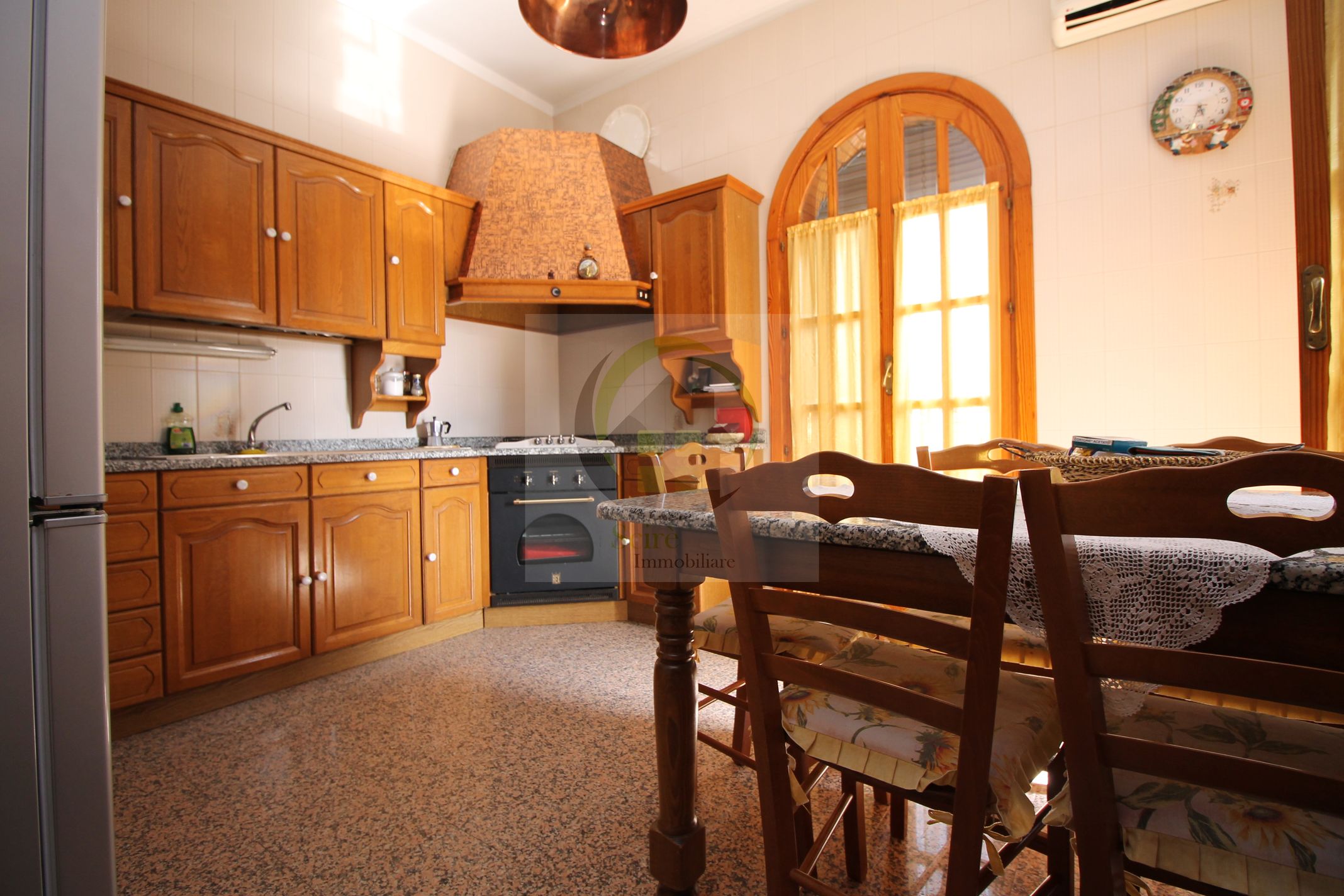 9 Amedeo, 0 , 0 ,0,Palazzo,Vendita,Amedeo,0,1251