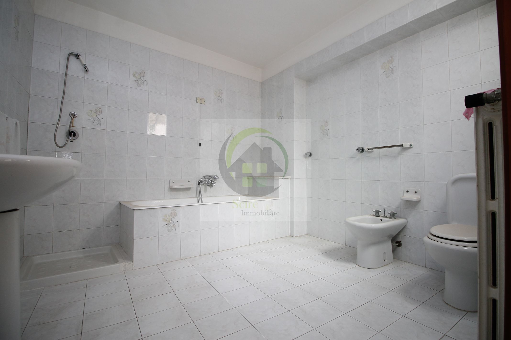 9 Amedeo, 0 , 0 ,0,Palazzo,Vendita,Amedeo,0,1251