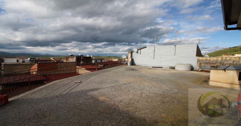 via Trento, 3 Stanze da Letto Stanze da Letto, ,20 BathroomsBathrooms,Apartment,Vendita,via Trento,1285