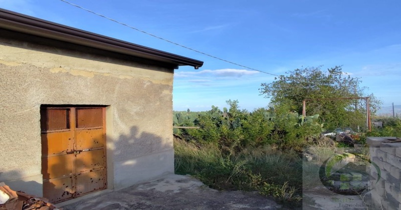 95048, 0 , 0 ,0,Terreno Agricolo,Vendita,0,1301