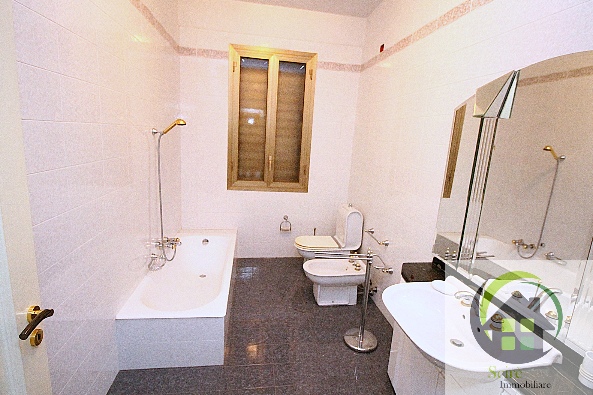 7 V Traversa, 95048, 0 , 0 ,0,Villa,Vendita,V Traversa,0,1304